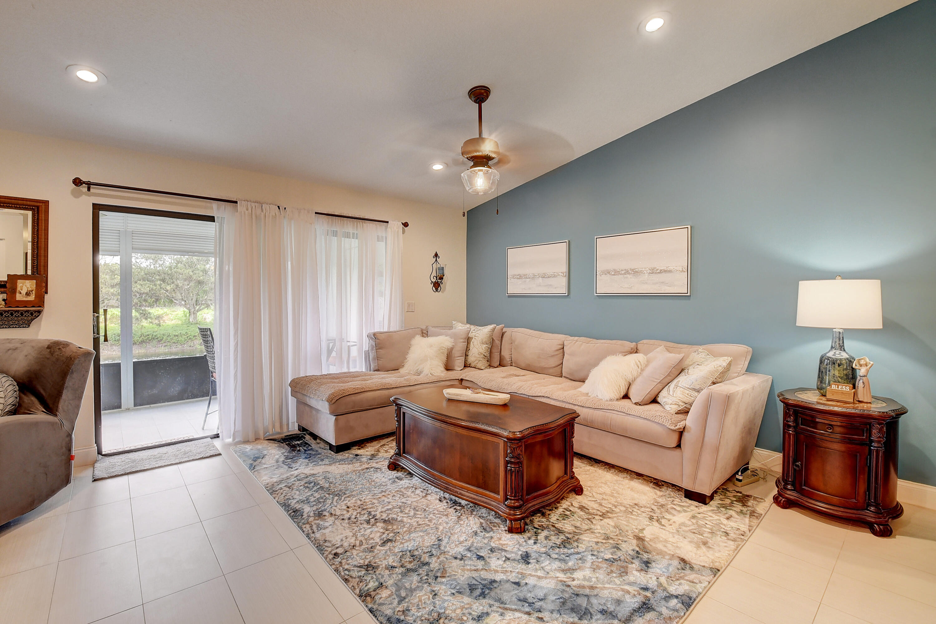 10887 Waterberry Court Boca Raton, FL 33498 - Photo 7 of 41 Family room