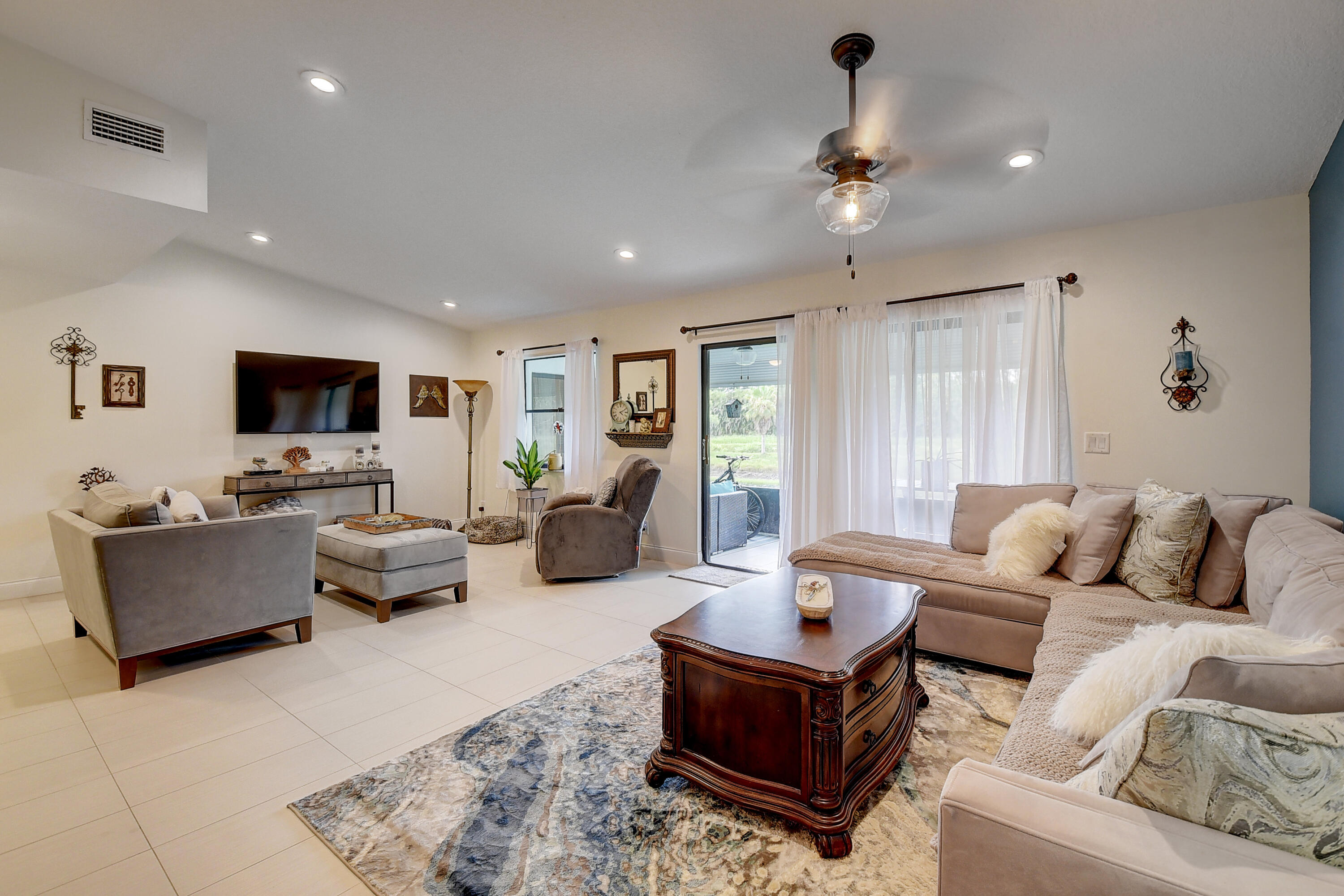 10887 Waterberry Court Boca Raton, FL 33498 - Photo 8 of 41 Family