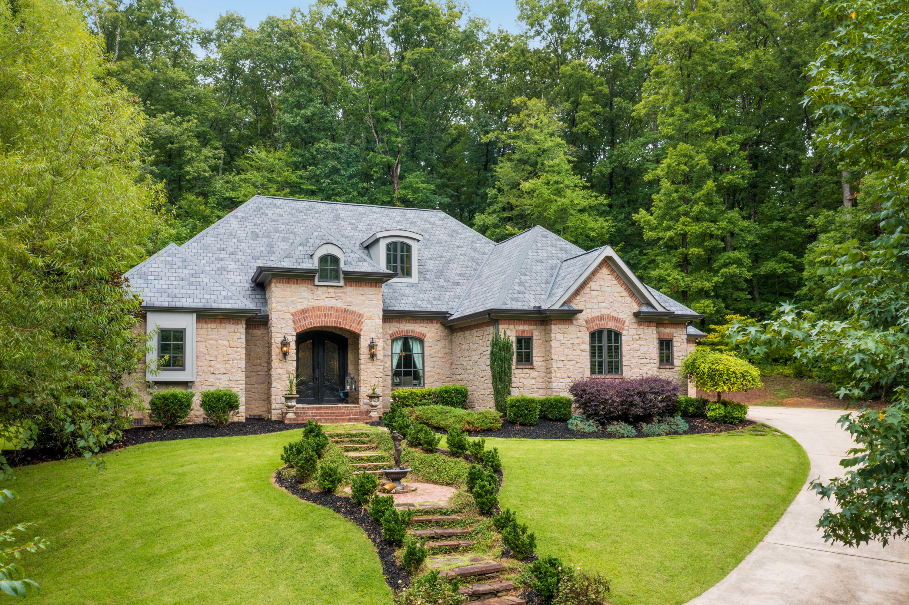 427 Pitts Road Hixson, TN 37343 - Photo 2 of 41 427_Pitts_Rd_0002