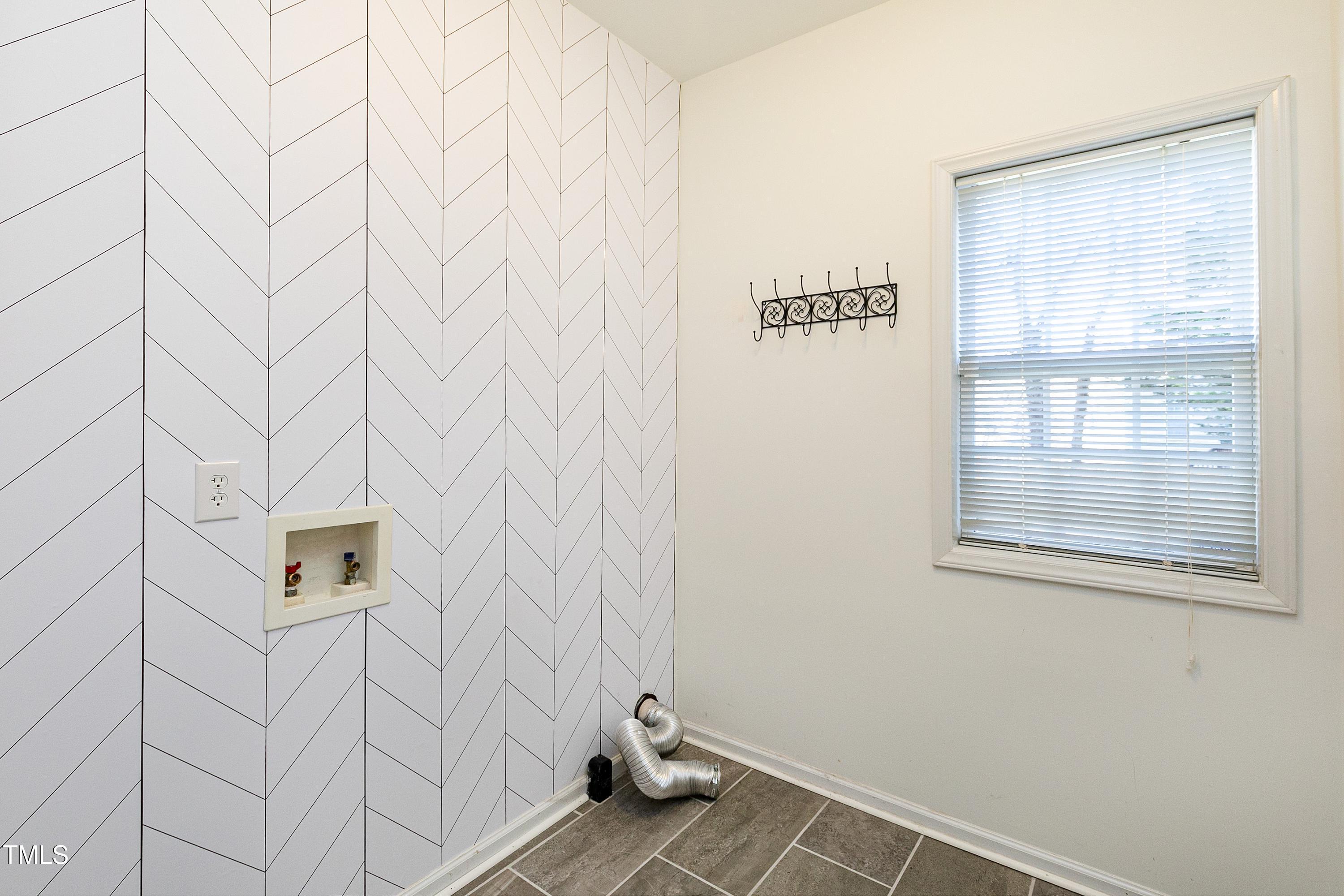 2405 Goldfinch Way Raleigh, NC 27606 - Photo 19 of 48 Laundry