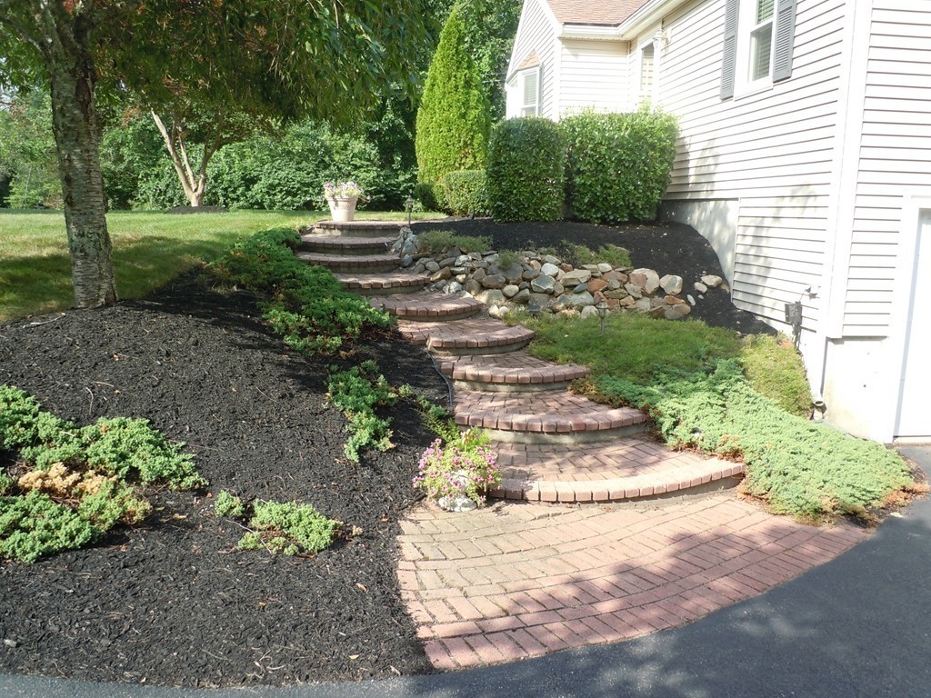 51 Alpine Run Road Kingston, MA 02364 - Photo 3 of 30 Gallery Image 3