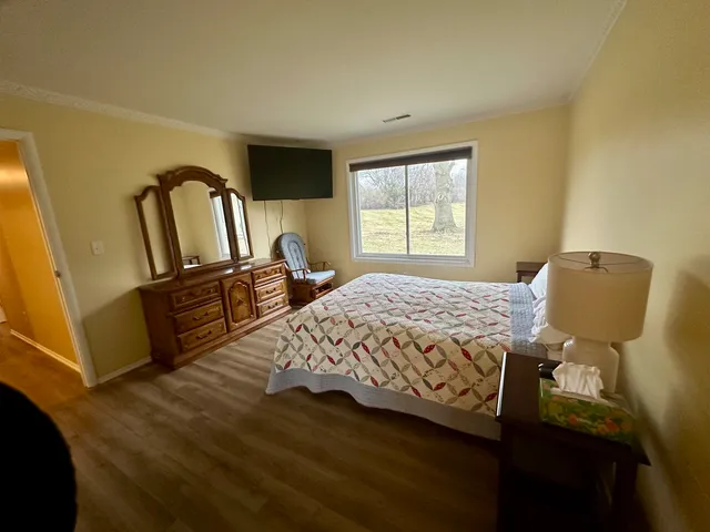 $179,000 | 925 Wiltshire Drive, Unit D, McHenry, IL 60050