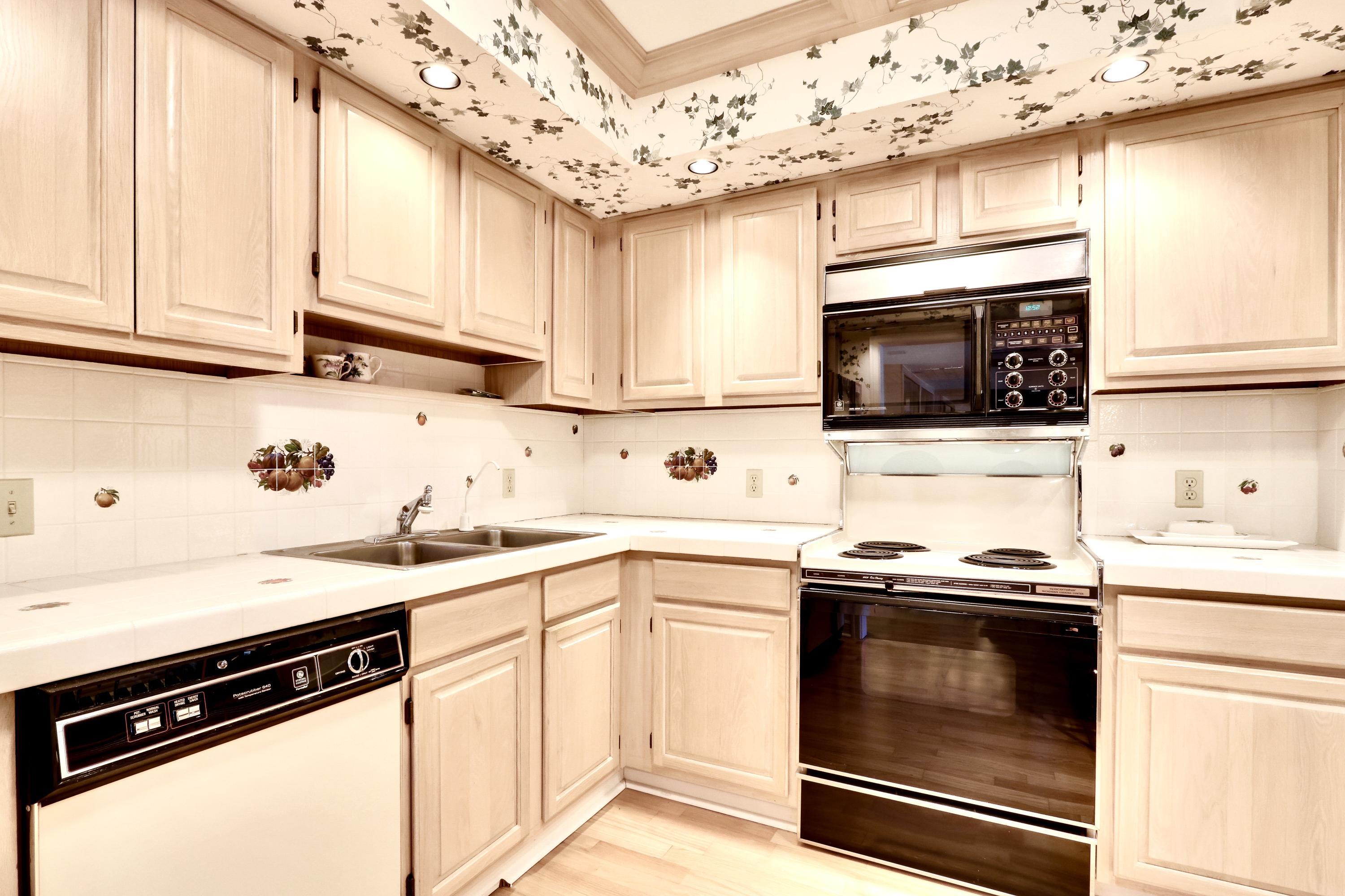 4101 North Ocean Boulevard, Unit D1608 Boca Raton, FL 33431 - Photo 10 of 22 9ACCB359-3AAA-4509-B5AB-0CCAC172BD1C