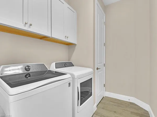 $6,000 | 2561 Seychelles Drive, Unit 308, Naples, FL 34112