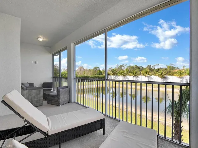 $6,000 | 2561 Seychelles Drive, Unit 308, Naples, FL 34112