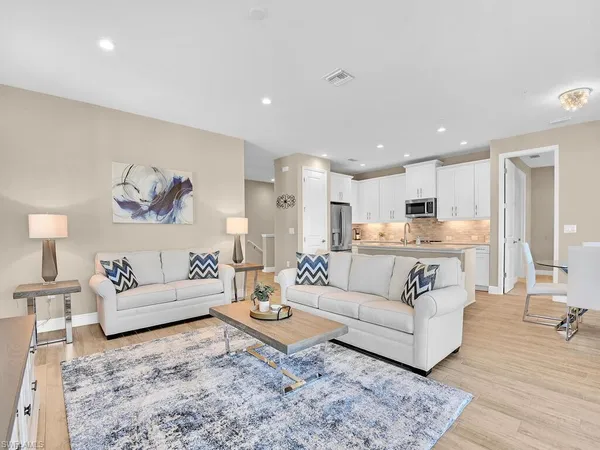 $6,000 | 2561 Seychelles Drive, Unit 308, Naples, FL 34112