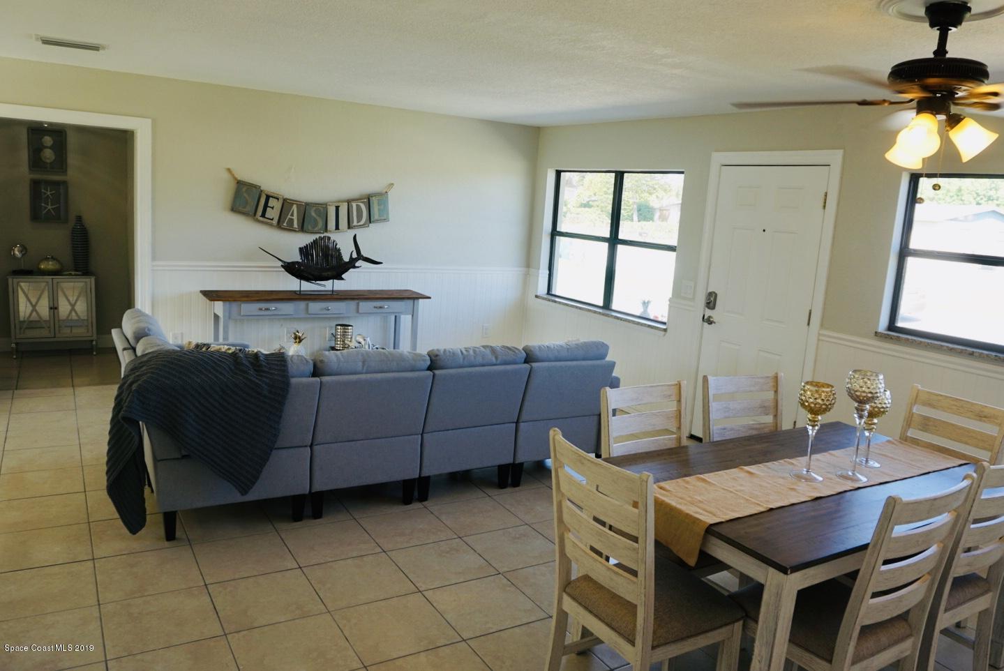 2043 Little John Road Melbourne, FL 32935 - Photo 5 of 30 LRG_DSC04677