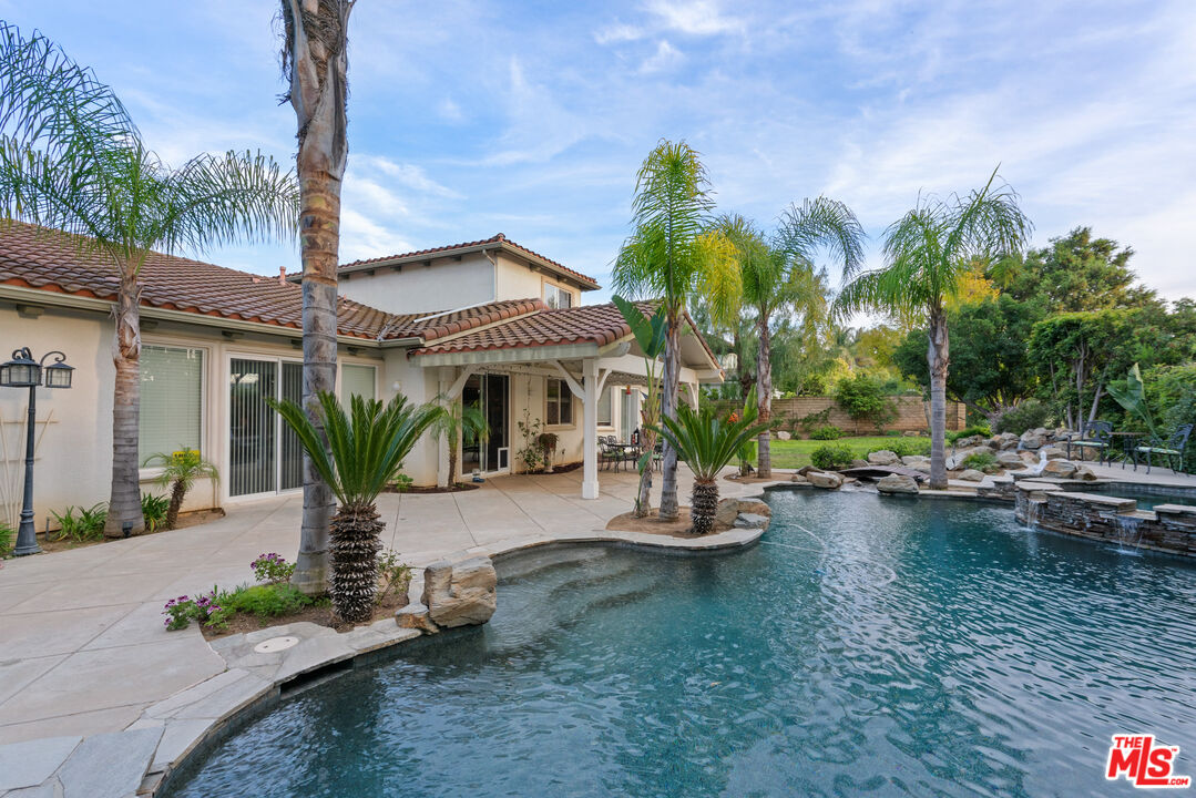 633 Noble Road Simi Valley, CA 93065 - Photo 11 of 30