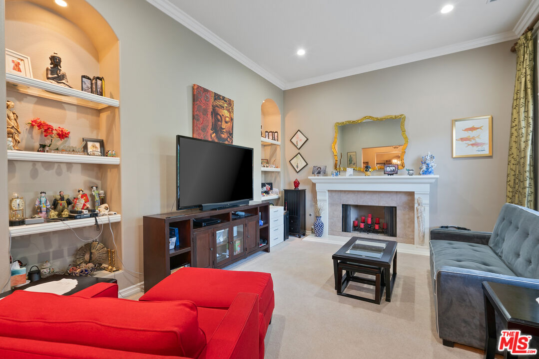 633 Noble Road Simi Valley, CA 93065 - Photo 4 of 30