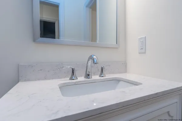 a close view of sink and tap