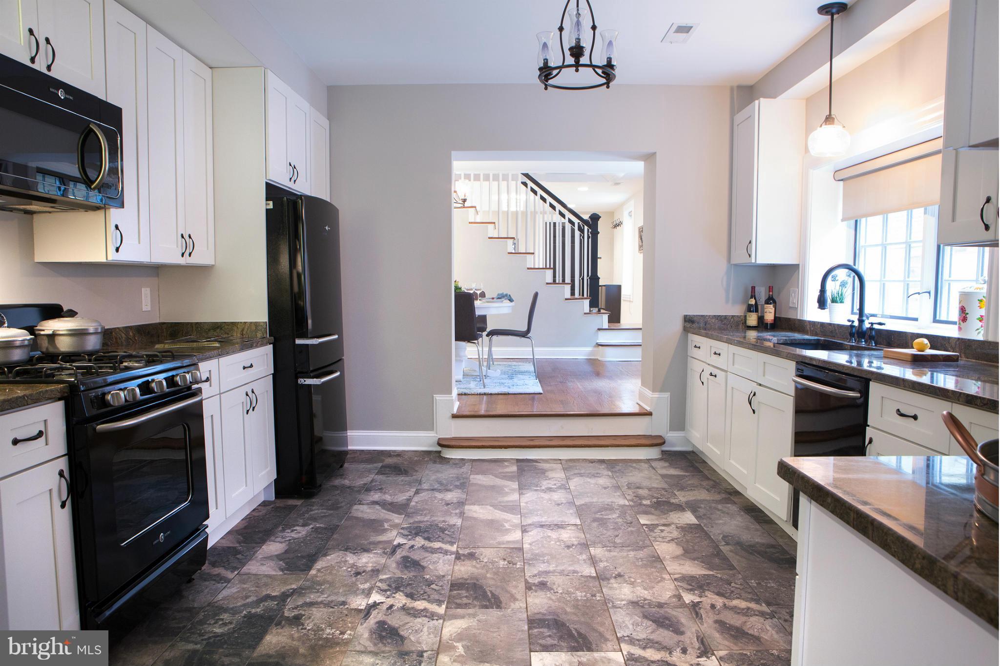 407 Independence Avenue Southeast Washington, DC 20003 - Photo 11 of 30 Kitchen