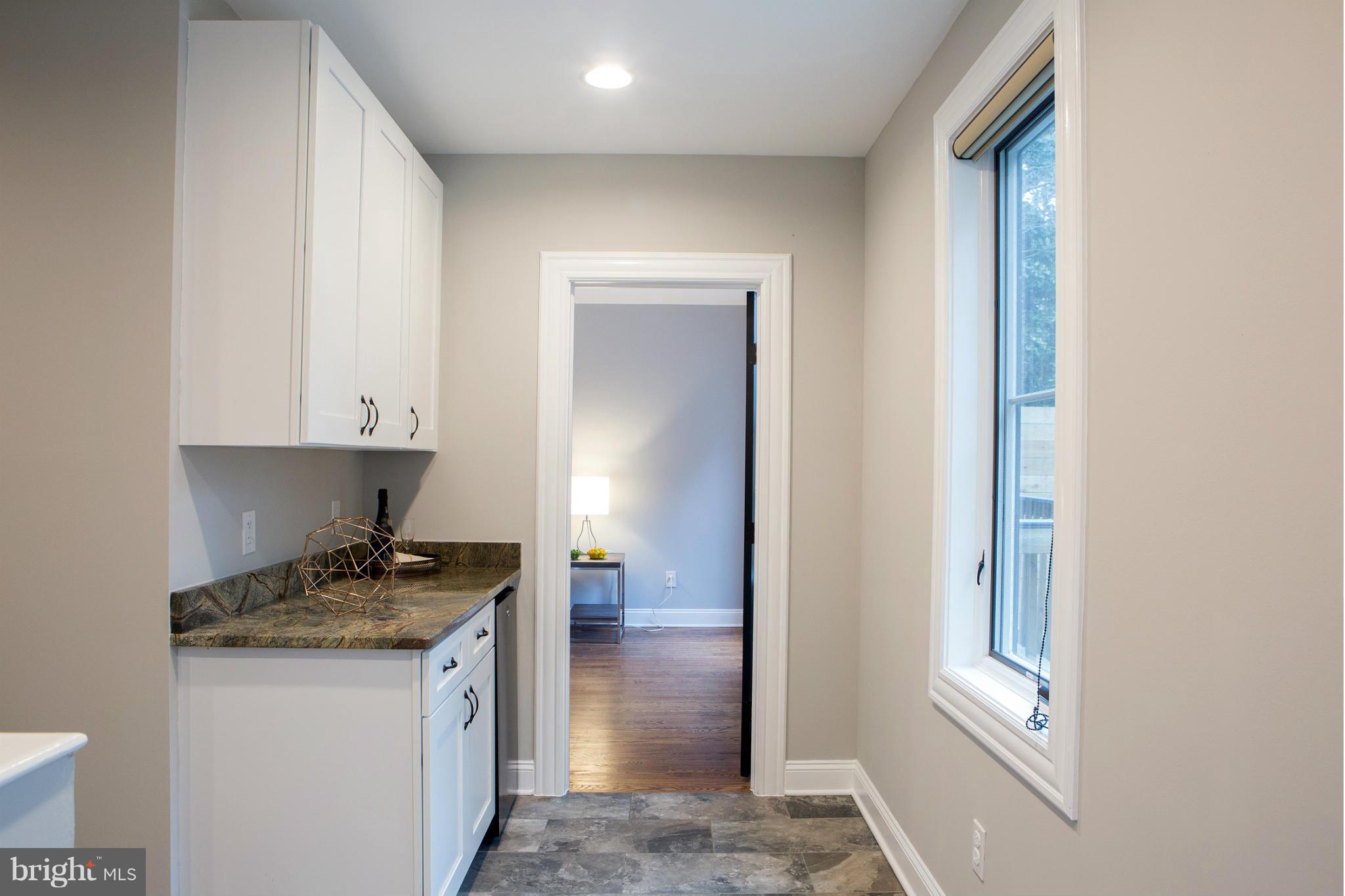 407 Independence Avenue Southeast Washington, DC 20003 - Photo 15 of 30 Dry Bar