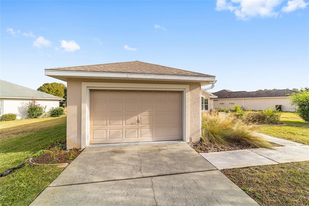 7186 Southwest 113th Loop Ocala, FL 34476 - Photo 3 of 39 Gallery Image 3