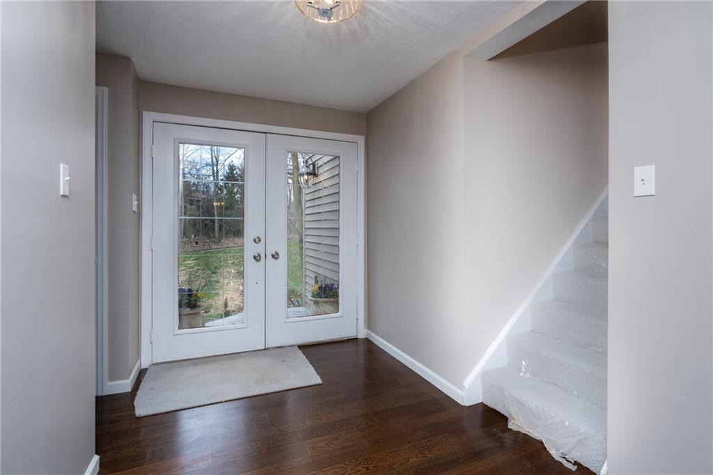 1799 Locust Road Sewickley, PA 15143 - Photo 16 of 25 Foyer