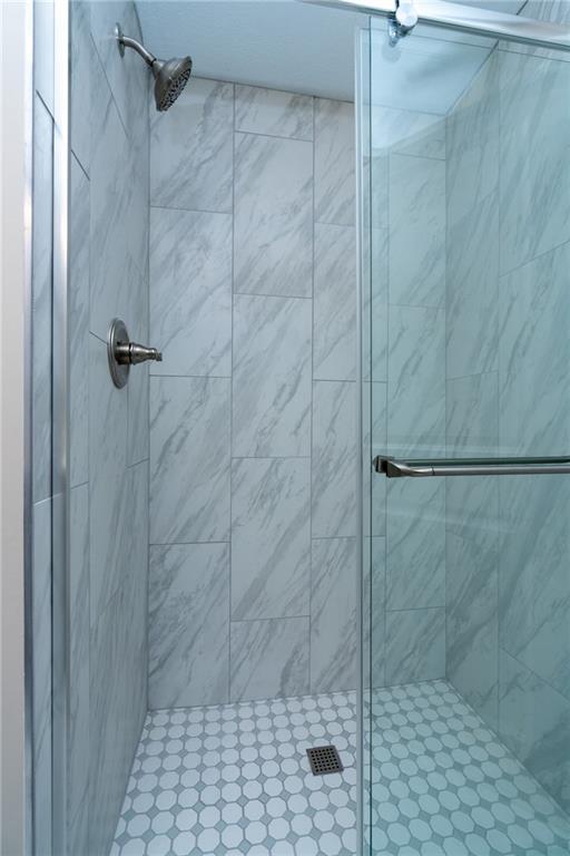 1799 Locust Road Sewickley, PA 15143 - Photo 19 of 25 Upper level master shower.