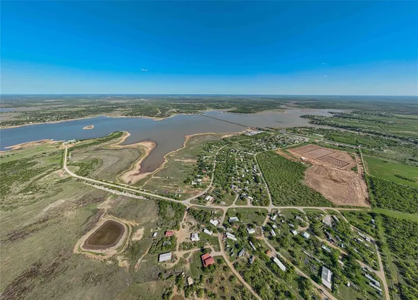 $49,500 | 674 Water District Road 214, Breckenridge, TX 76424