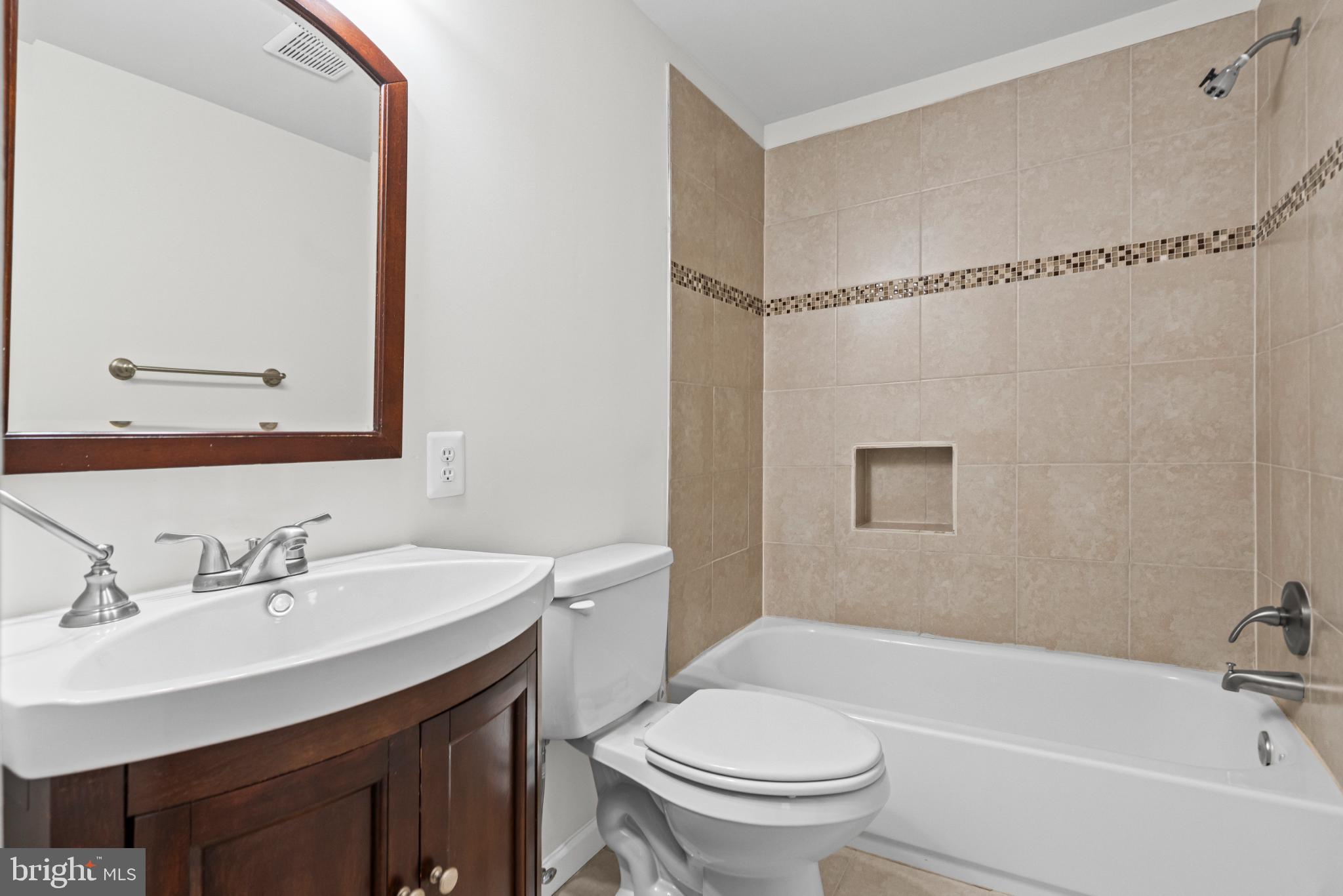 3416 Kreitler Road Forest Hill, MD 21050 - Photo 28 of 45 Modern bathroom with elegant finishes.