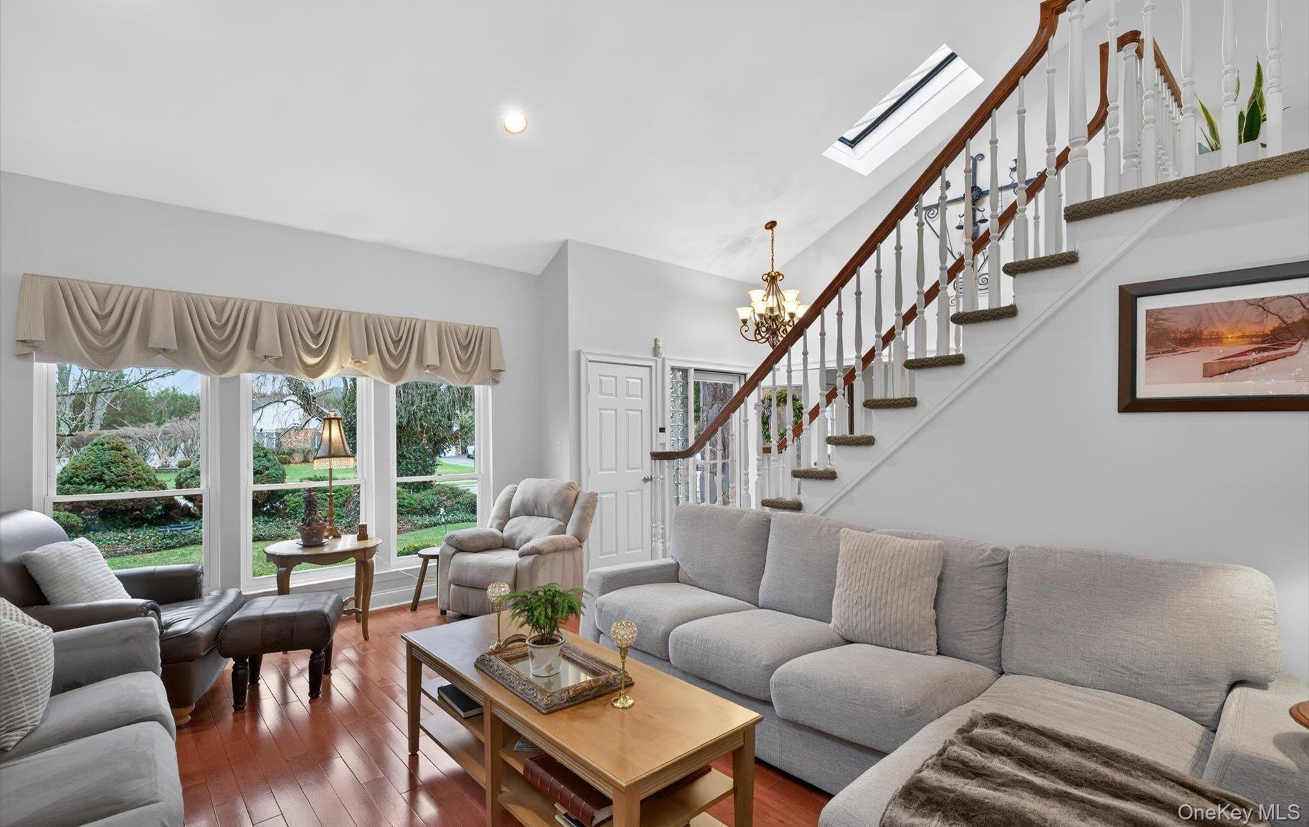 28 Timber Ridge Drive Commack, NY 11725 - Photo 11 of 44