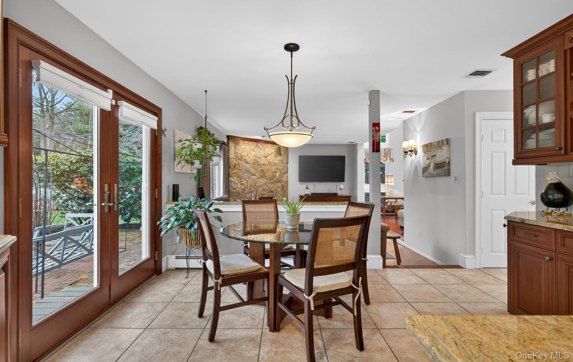 28 Timber Ridge Drive Commack, NY 11725 - Photo 18 of 44