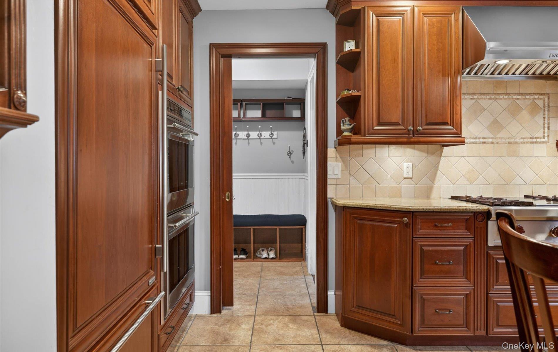 28 Timber Ridge Drive Commack, NY 11725 - Photo 26 of 44