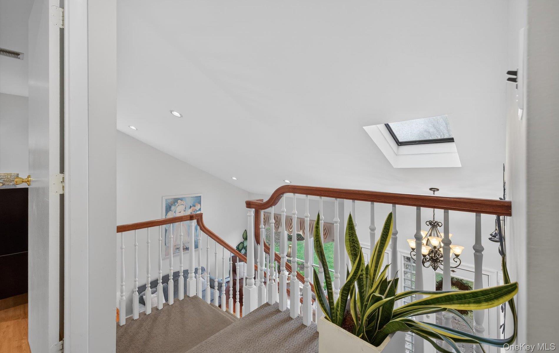 28 Timber Ridge Drive Commack, NY 11725 - Photo 32 of 44