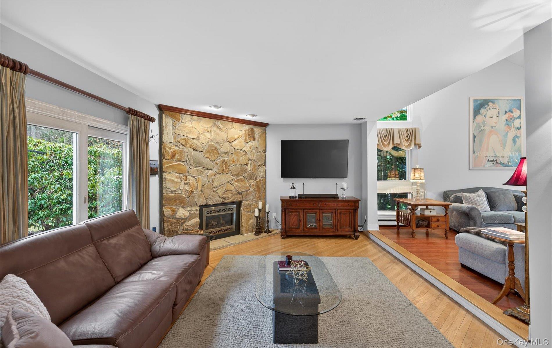 28 Timber Ridge Drive Commack, NY 11725 - Photo 9 of 44