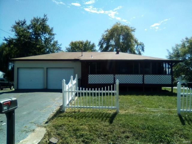 1504 Herbert Street South Roxana, IL 62087 - Photo 1 of 18