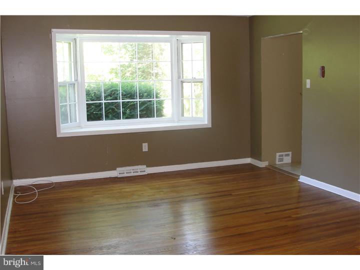 710 Cathcart Road Blue Bell, PA 19422 - Photo 3 of 14 Living Room