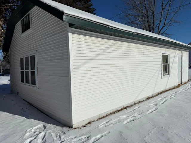 $175,900 | 304 South Main Street, Marion, WI 54950