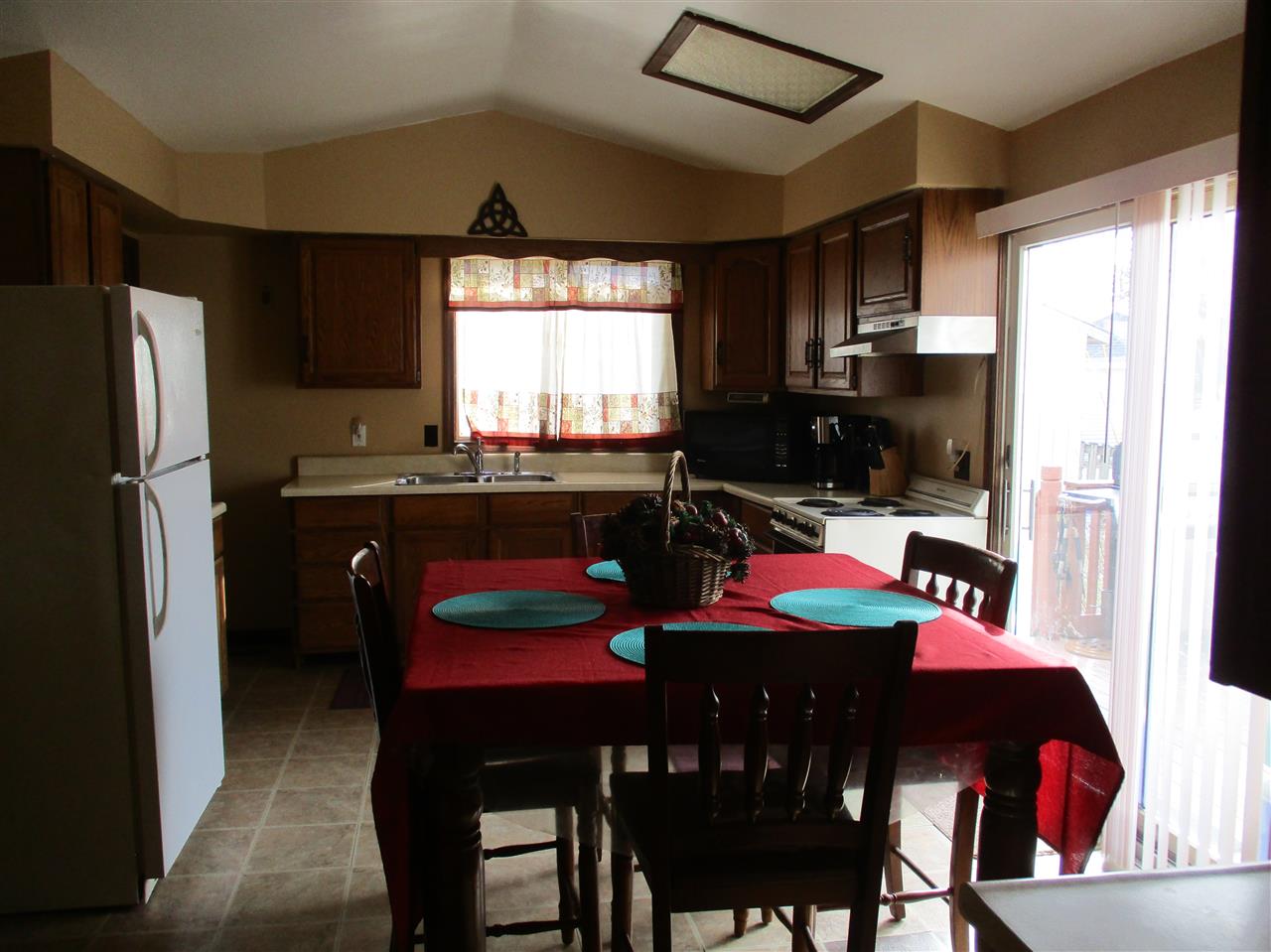917 Marsac Street Bay City, MI 48708 - Photo 4 of 24 Gallery Image 4