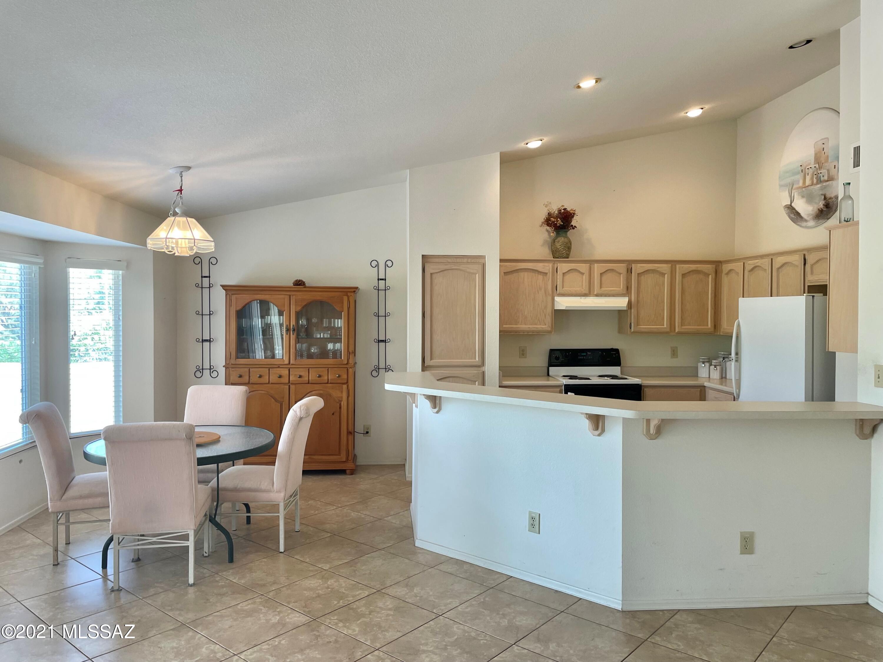 36972 South Highland Ridge Drive Tucson, AZ 85739 - Photo 5 of 14