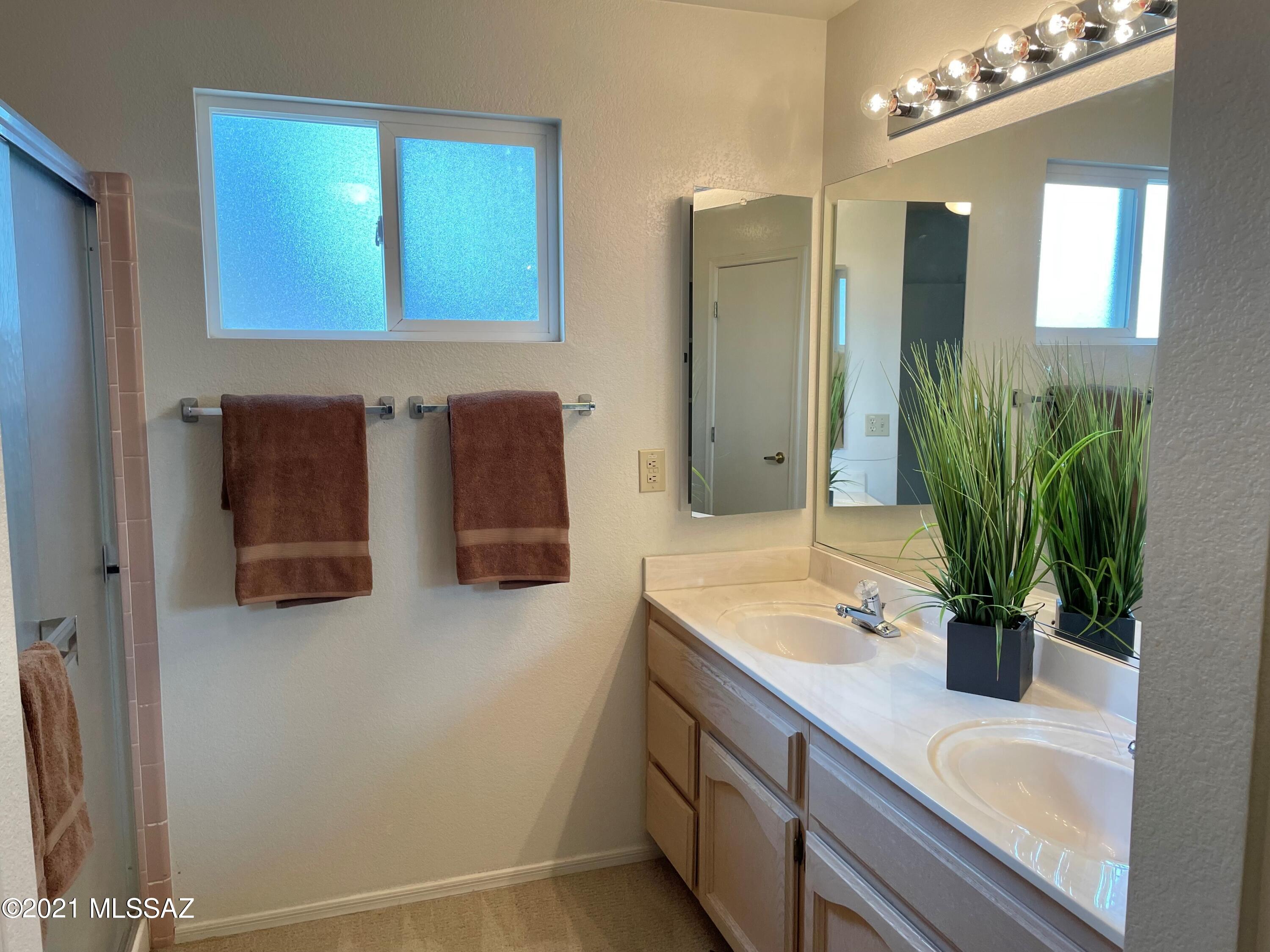 36972 South Highland Ridge Drive Tucson, AZ 85739 - Photo 9 of 14