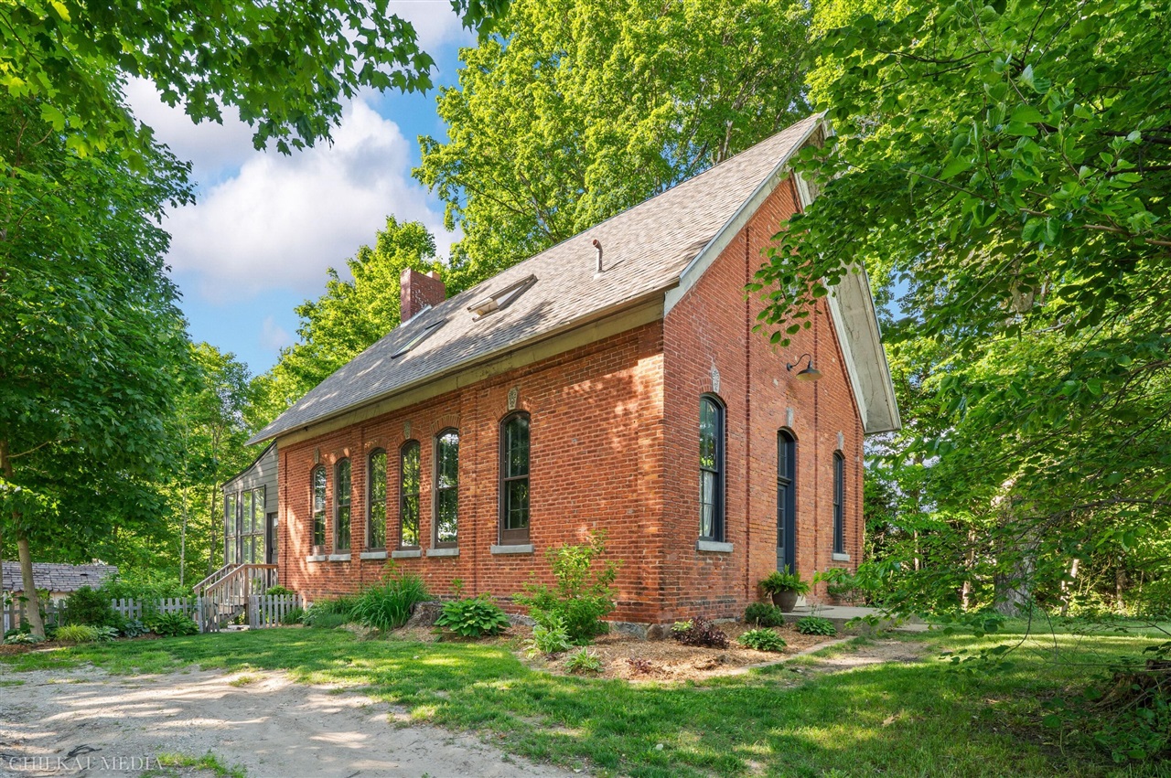 1055 Mt Tabor Road Baroda, MI 49101 - Photo 10 of 86