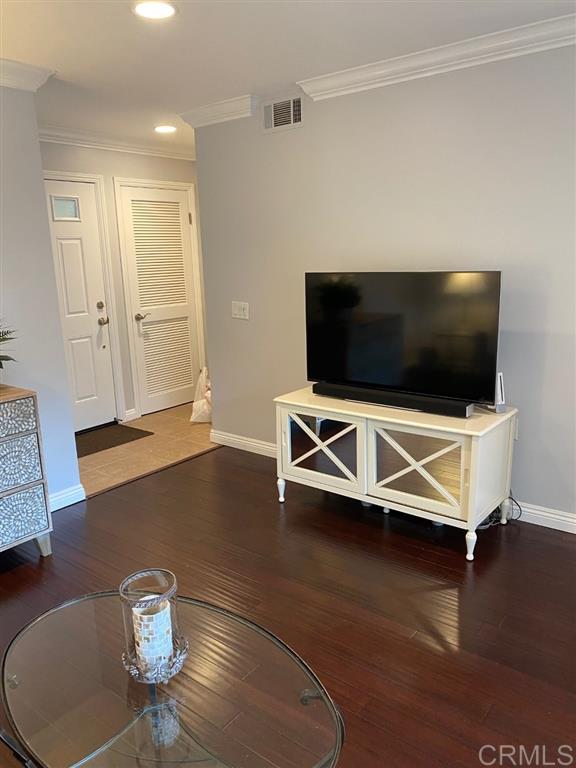 205 Sea Cliff Way Oceanside, CA 92056 - Photo 4 of 14