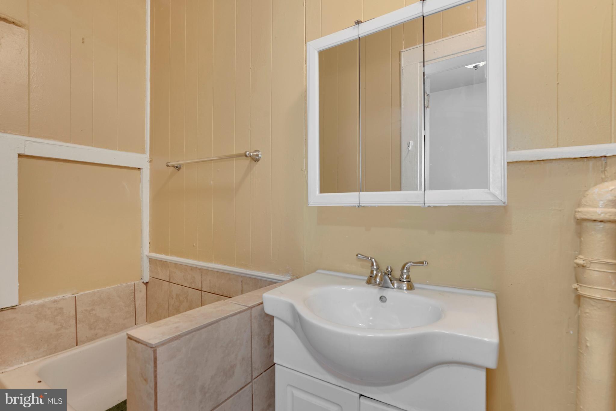 1031 7th Street Northeast Washington, DC 20002 - Photo 9 of 17