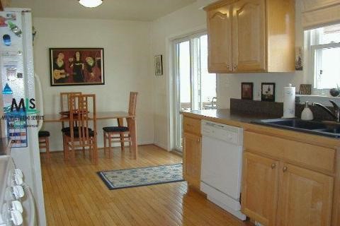 3169 Kenmore Road Berkley, MI 48072 - Photo 7 of 10 407083-6.JPG