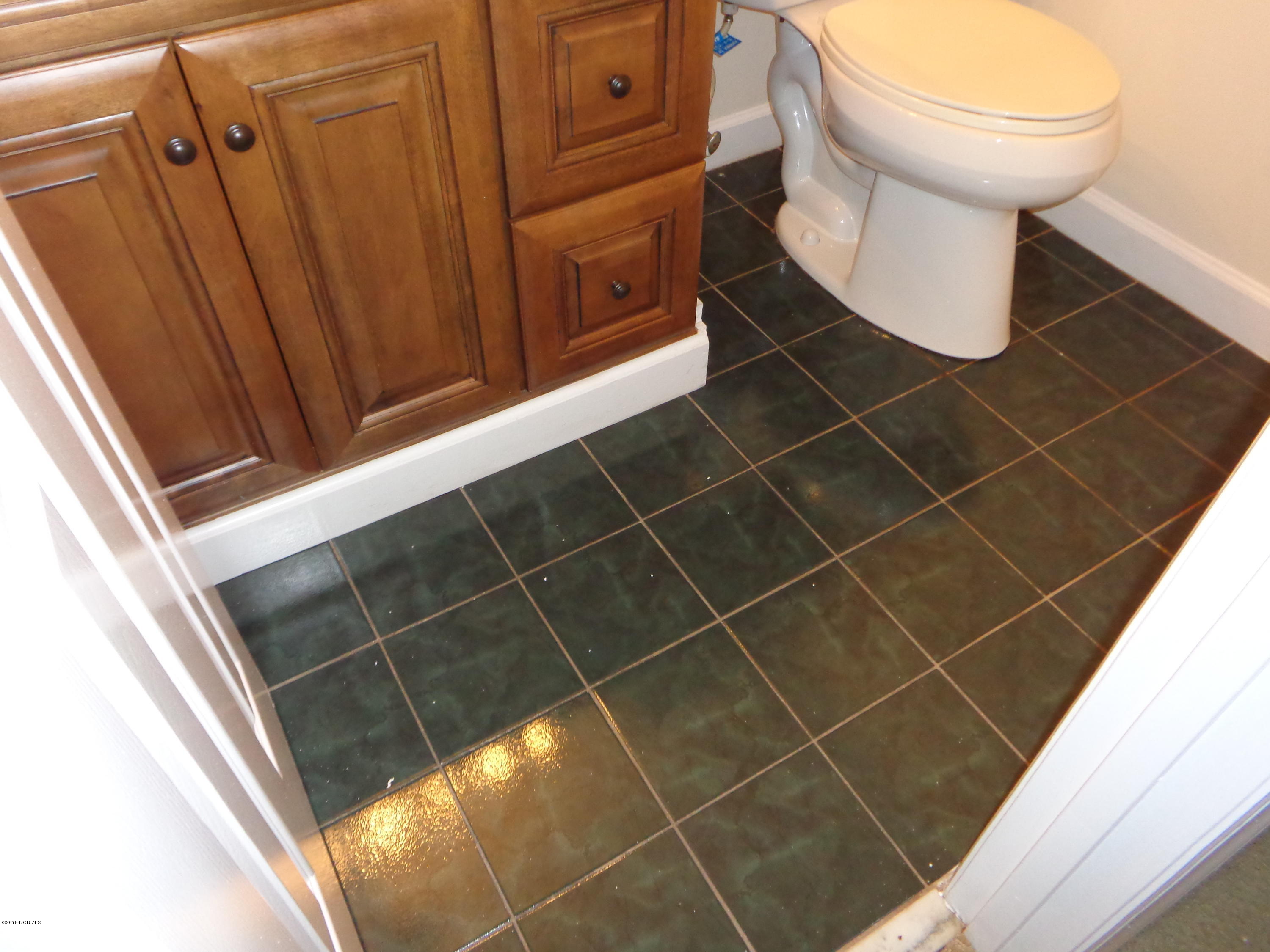 2010 D Quail Ridge Road Greenville, NC 27858 - Photo 14 of 25 DSC05453
