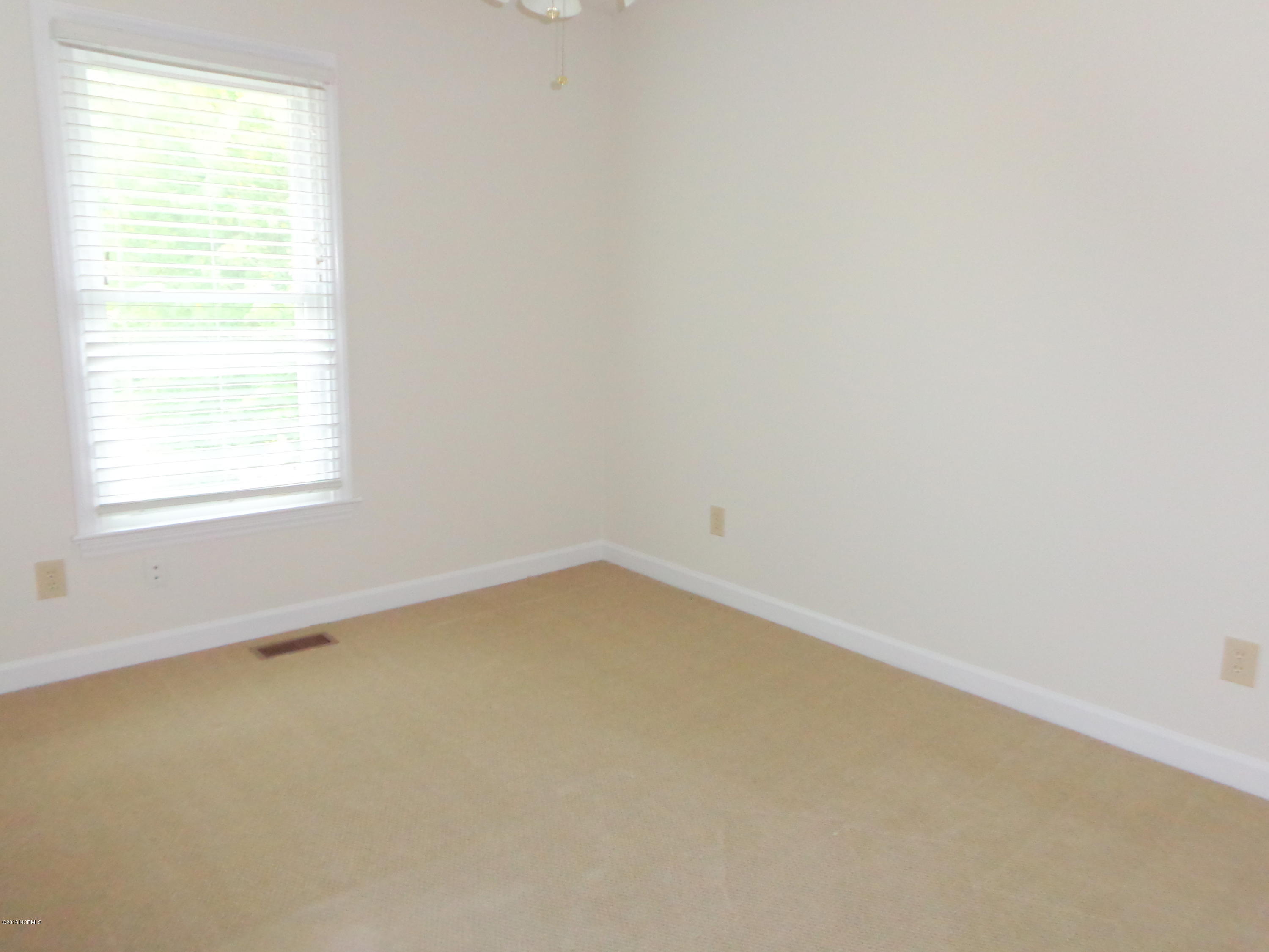 2010 D Quail Ridge Road Greenville, NC 27858 - Photo 18 of 25 DSC05457