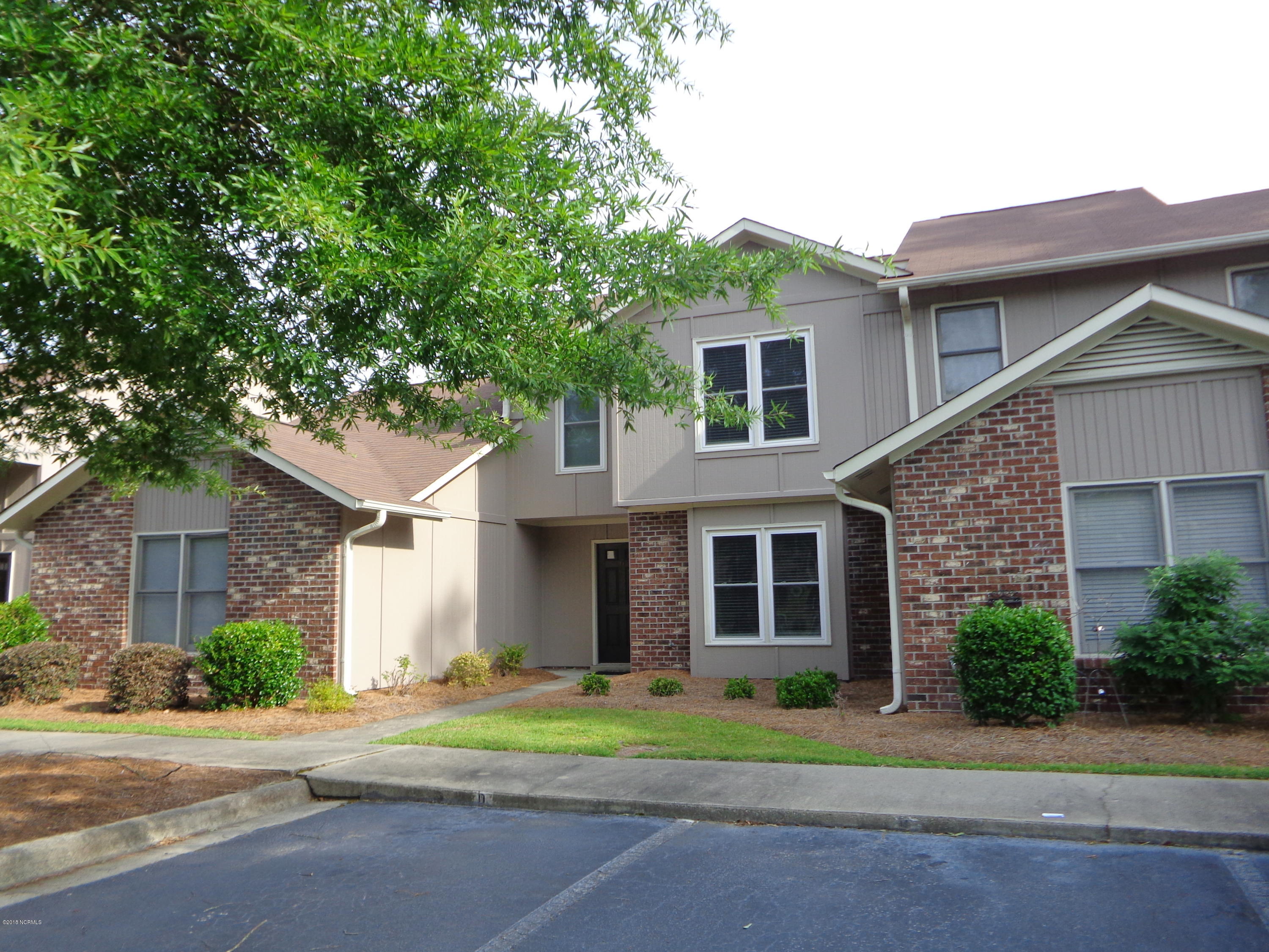 2010 D Quail Ridge Road Greenville, NC 27858 - Photo 2 of 25 DSC05440