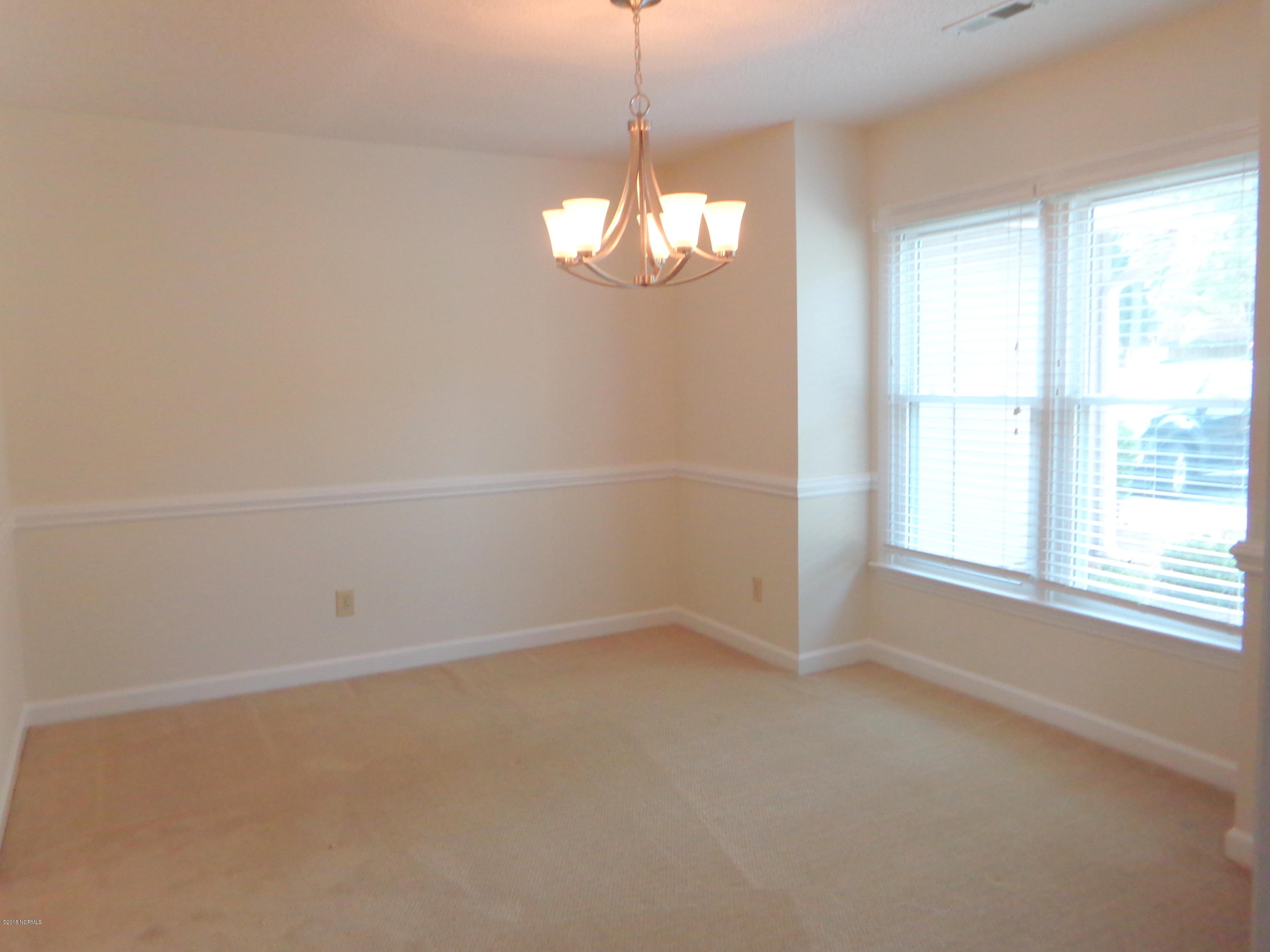 2010 D Quail Ridge Road Greenville, NC 27858 - Photo 7 of 25 DSC05446