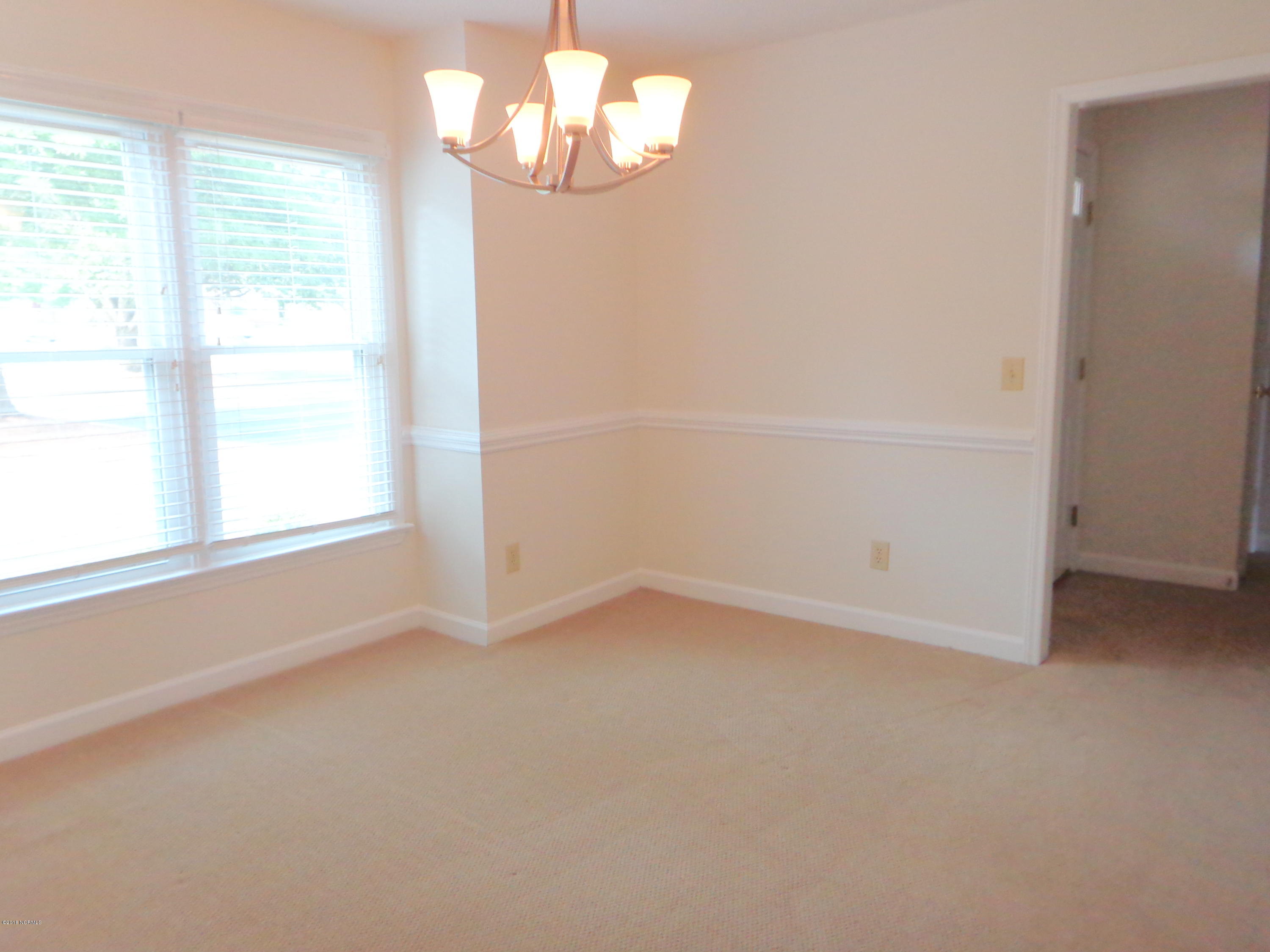 2010 D Quail Ridge Road Greenville, NC 27858 - Photo 8 of 25 DSC05447