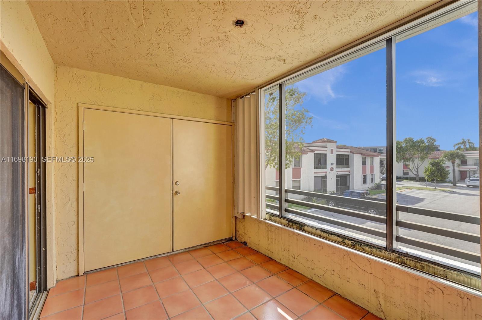 1104 North Hiatus Road, Unit 1104 Pembroke Pines, FL 33026 - Photo 13 of 28