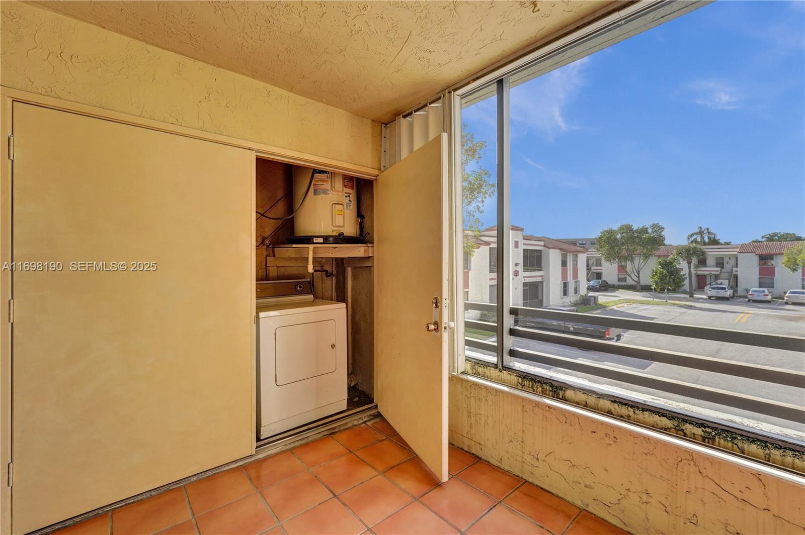1104 North Hiatus Road, Unit 1104 Pembroke Pines, FL 33026 - Photo 14 of 28