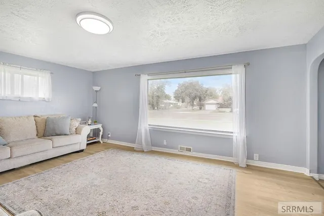 $415,000 | 160 West Oak Street, Shelley, ID 83274