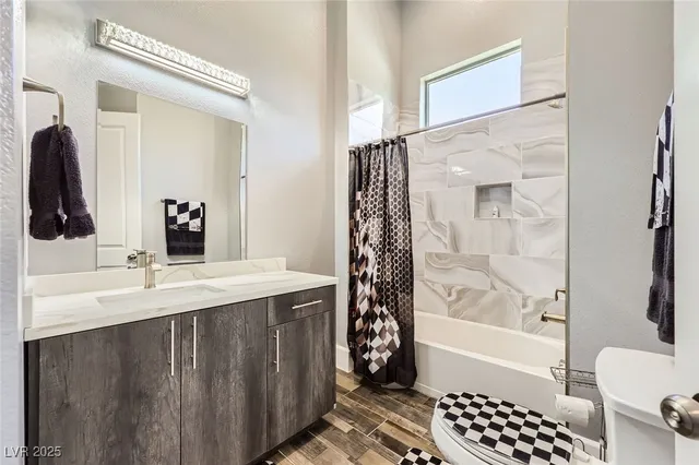 $5,350,000 | 6731 Via Provenza Avenue, Las Vegas, NV 89131