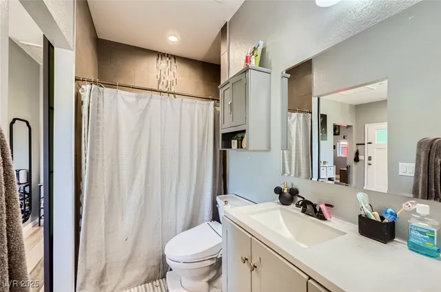 $5,350,000 | 6731 Via Provenza Avenue, Las Vegas, NV 89131