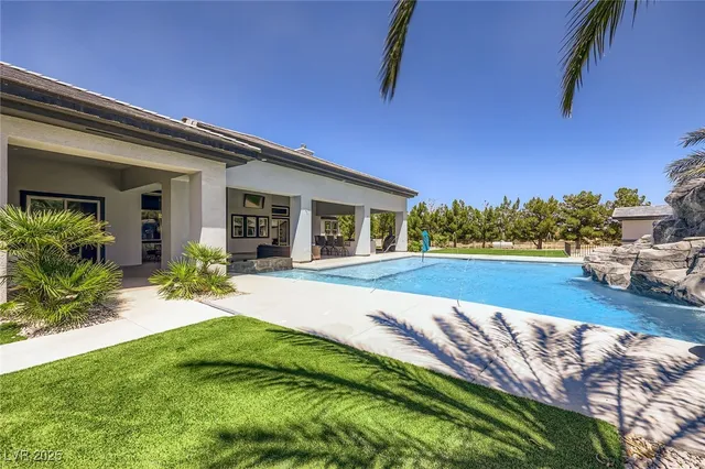 $5,350,000 | 6731 Via Provenza Avenue, Las Vegas, NV 89131