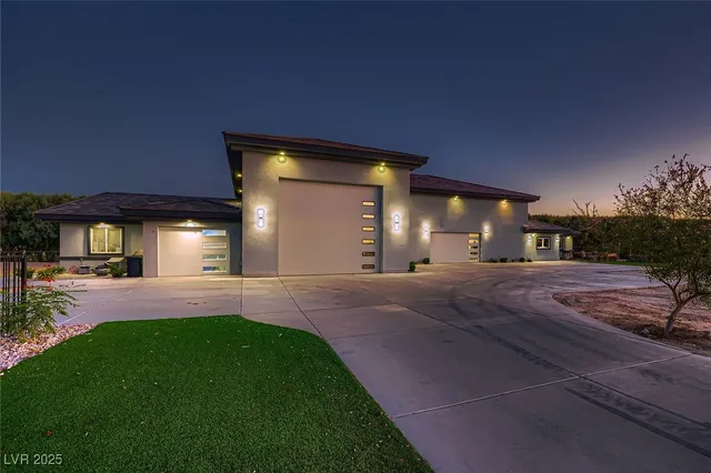 $5,350,000 | 6731 Via Provenza Avenue, Las Vegas, NV 89131