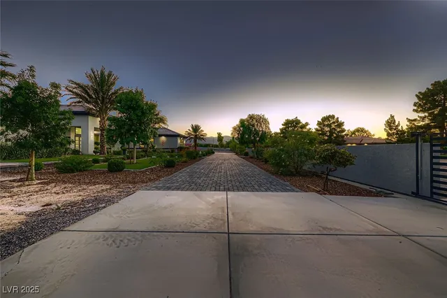 $5,350,000 | 6731 Via Provenza Avenue, Las Vegas, NV 89131