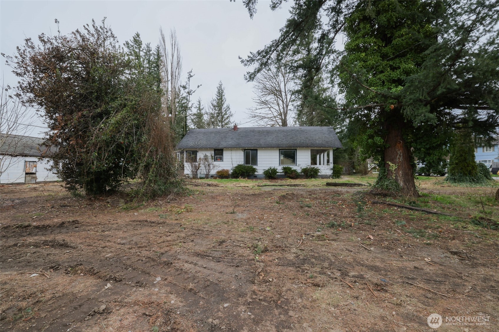 239 6th Street Gold Bar, WA 98251 - Photo 4 of 25